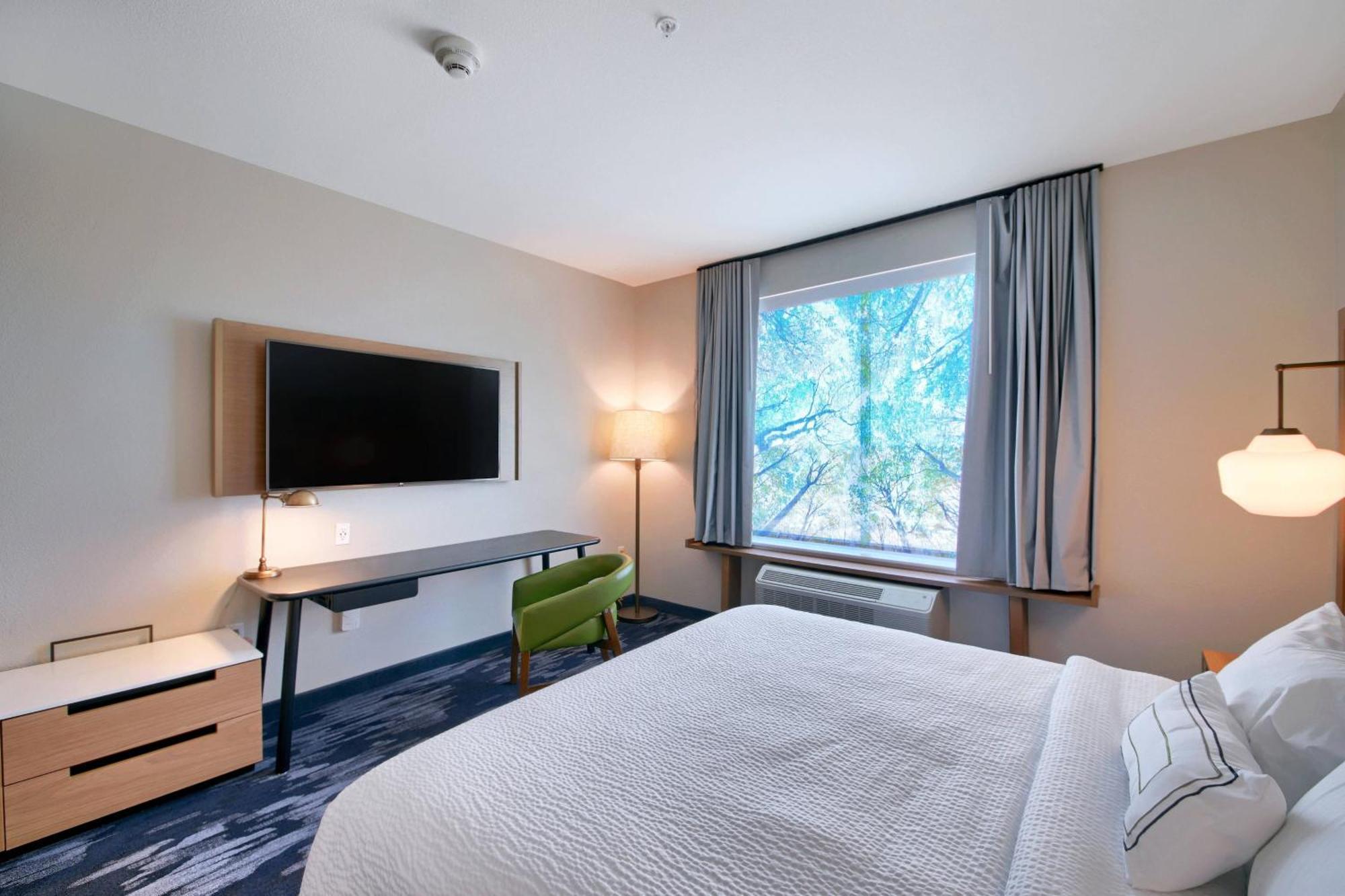 Fairfield Inn & Suites By Marriott Dallas Сидар-Гілл Екстер'єр фото